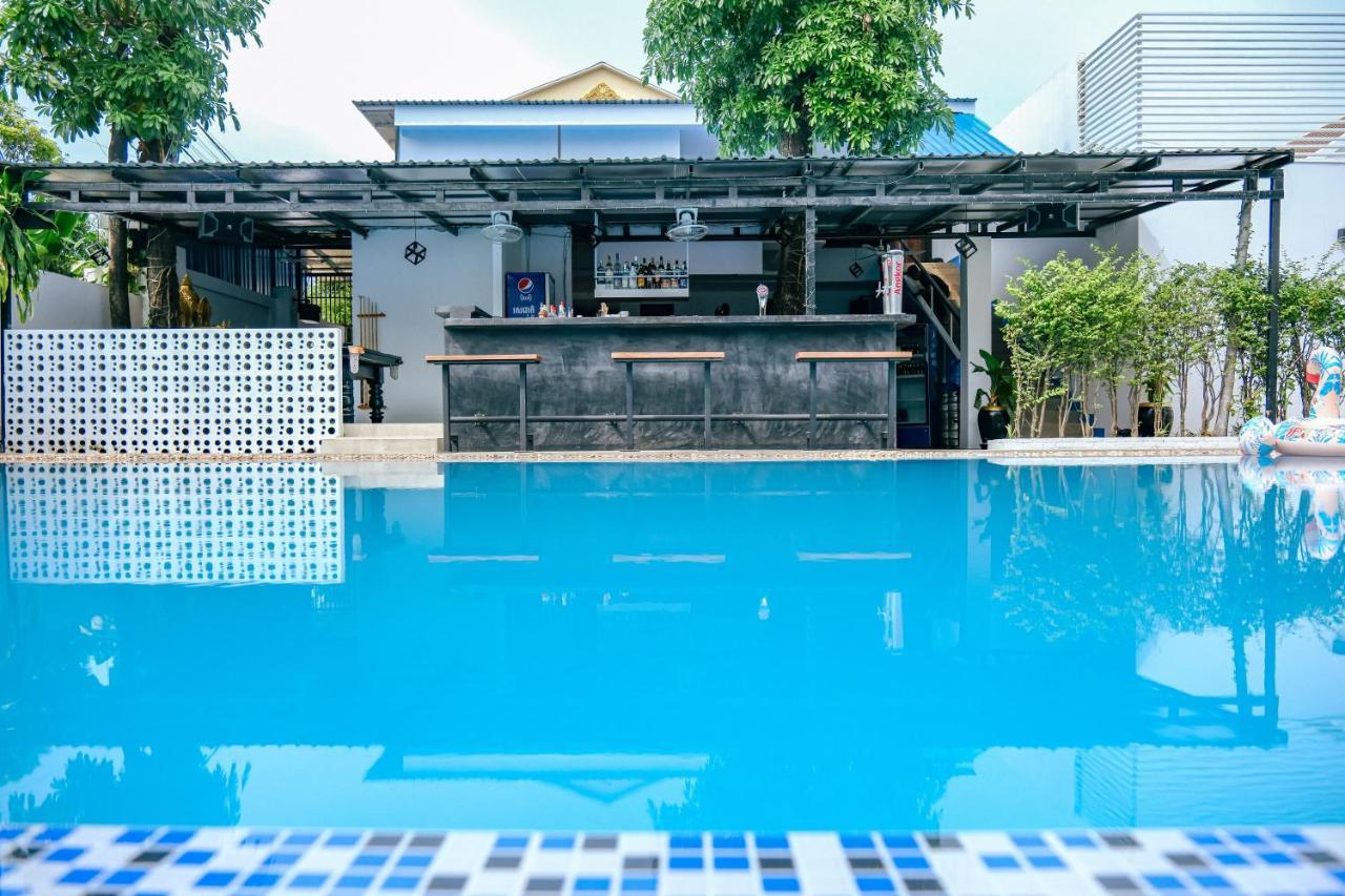 Queentown Hostel Siem Reap Exterior photo